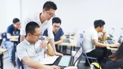 拥抱数字时代 为什么电子商务师成为2024年必备技能